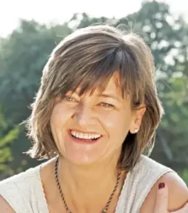 Ana Ruiz